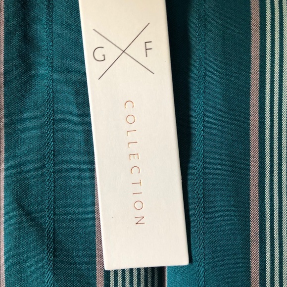 G/ F Collection blouse. - Picture 5 of 8